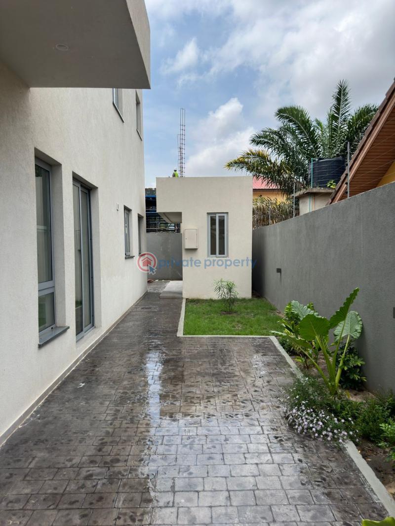 5 bedroom House For Sale Lagos Avenue East Legon Accra - 2
