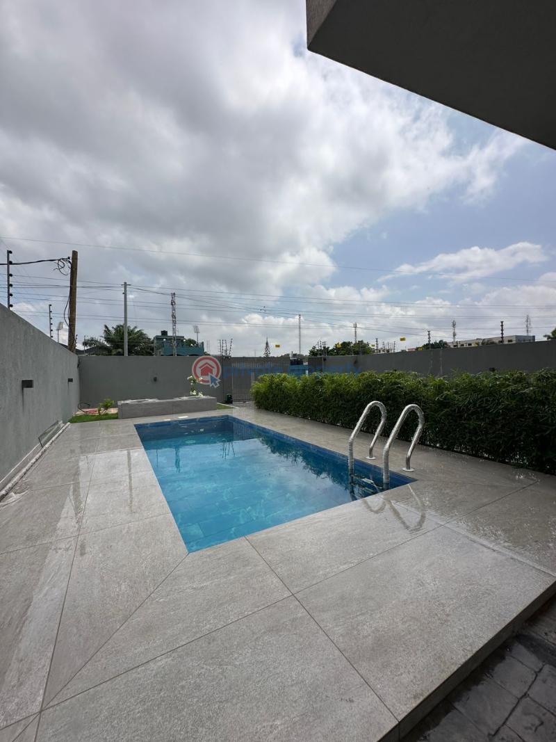 5 bedroom House For Sale Lagos Avenue East Legon Accra - 1