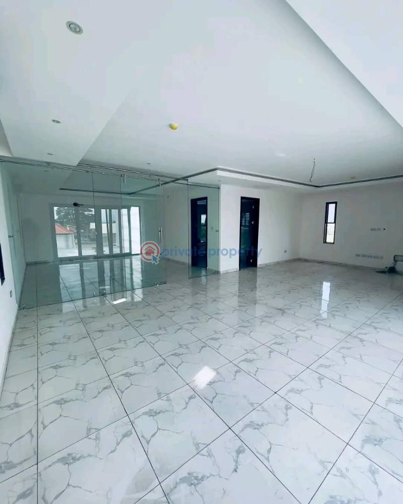 5 bedroom House For Sale 69 Adjiringanor East Legon Accra - 3