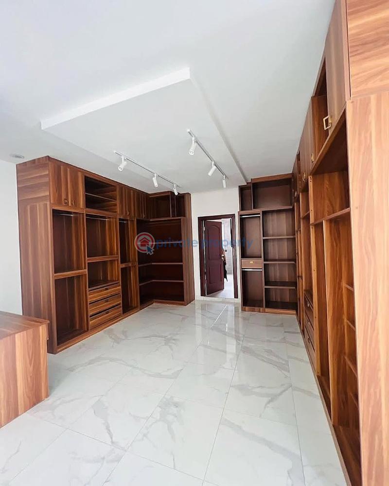 5 bedroom House For Sale Anc Area Accra East Legon  - 6
