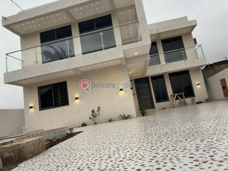 5 bedroom House For Sale Com 3 Lakeside Estates. Adenta Municipal Accra - 6