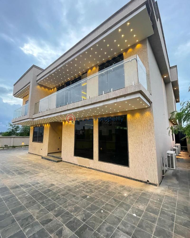 4 bedroom House For Sale Ashaley Botwe School Junction East Legon Accra - 1