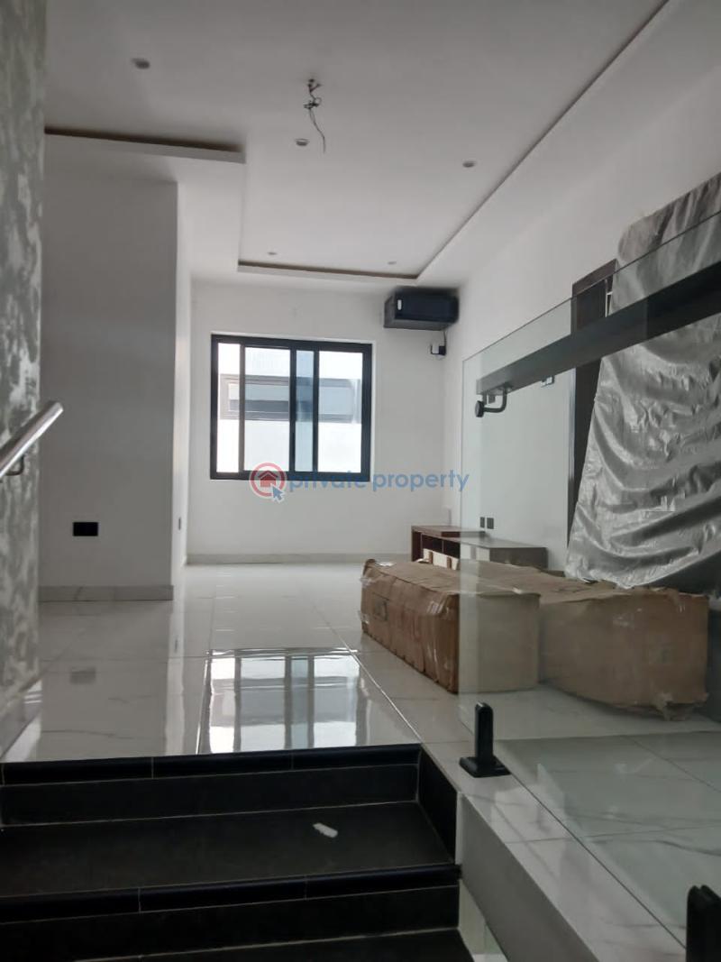 5 bedroom House For Sale Mannet Area Spintex Road Accra - 16
