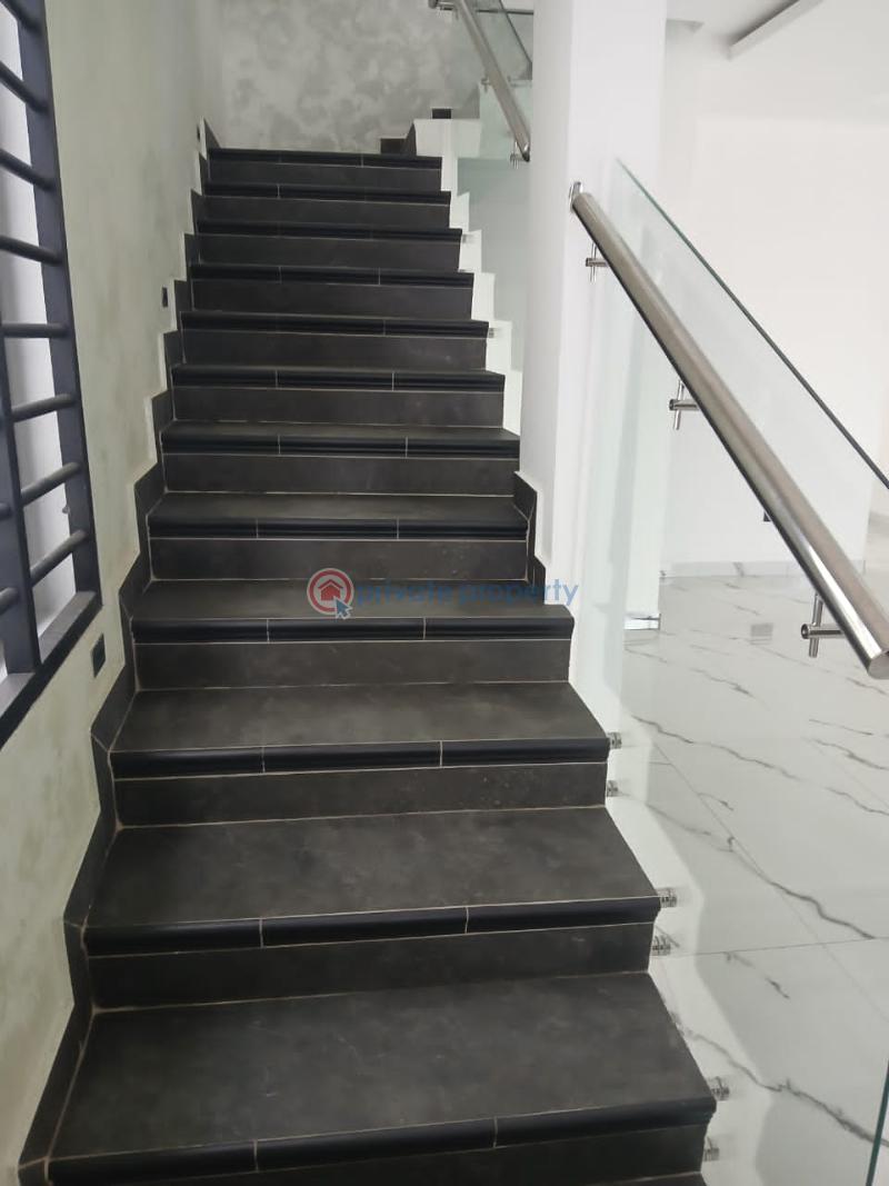5 bedroom House For Sale Mannet Area Spintex Road Accra - 15