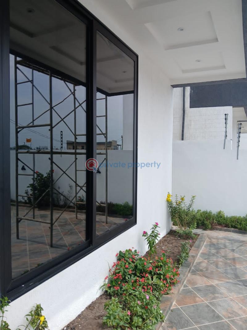 5 bedroom House For Sale Mannet Area Spintex Road Accra - 5