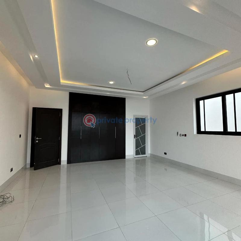 5 bedroom House For Sale Manet Spintex Spintex Accra - 2