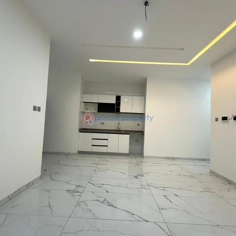 5 bedroom House For Sale Lakeside Estate Adenta Municipal Accra - 8
