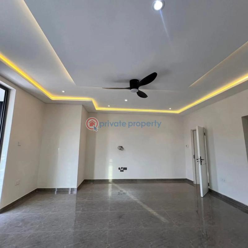 5 bedroom House For Sale Lakeside Estates. Adenta Municipal Accra - 14
