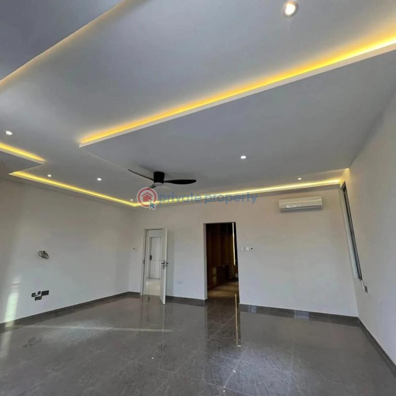5 bedroom House For Sale Lakeside Estates. Adenta Municipal Accra - 2