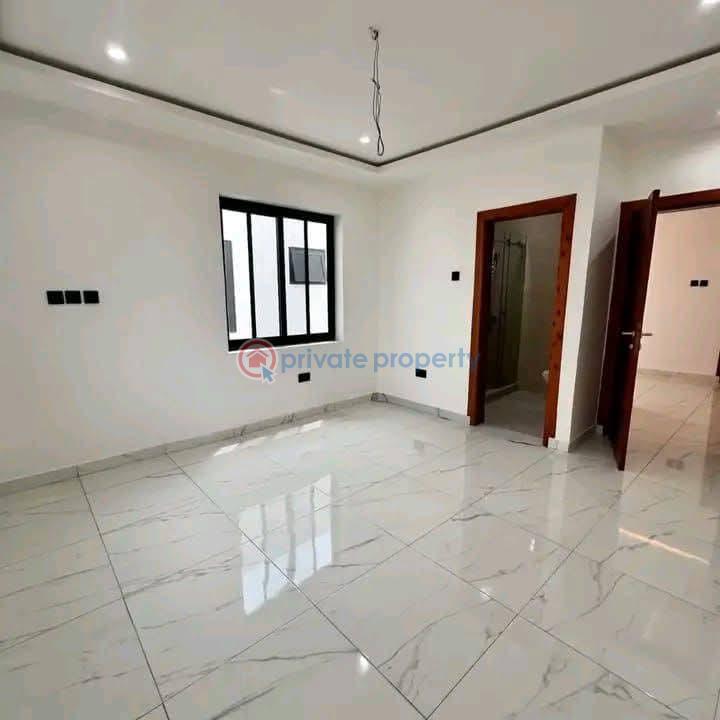 5 bedroom House For Sale Manet Spintex Accra - 5