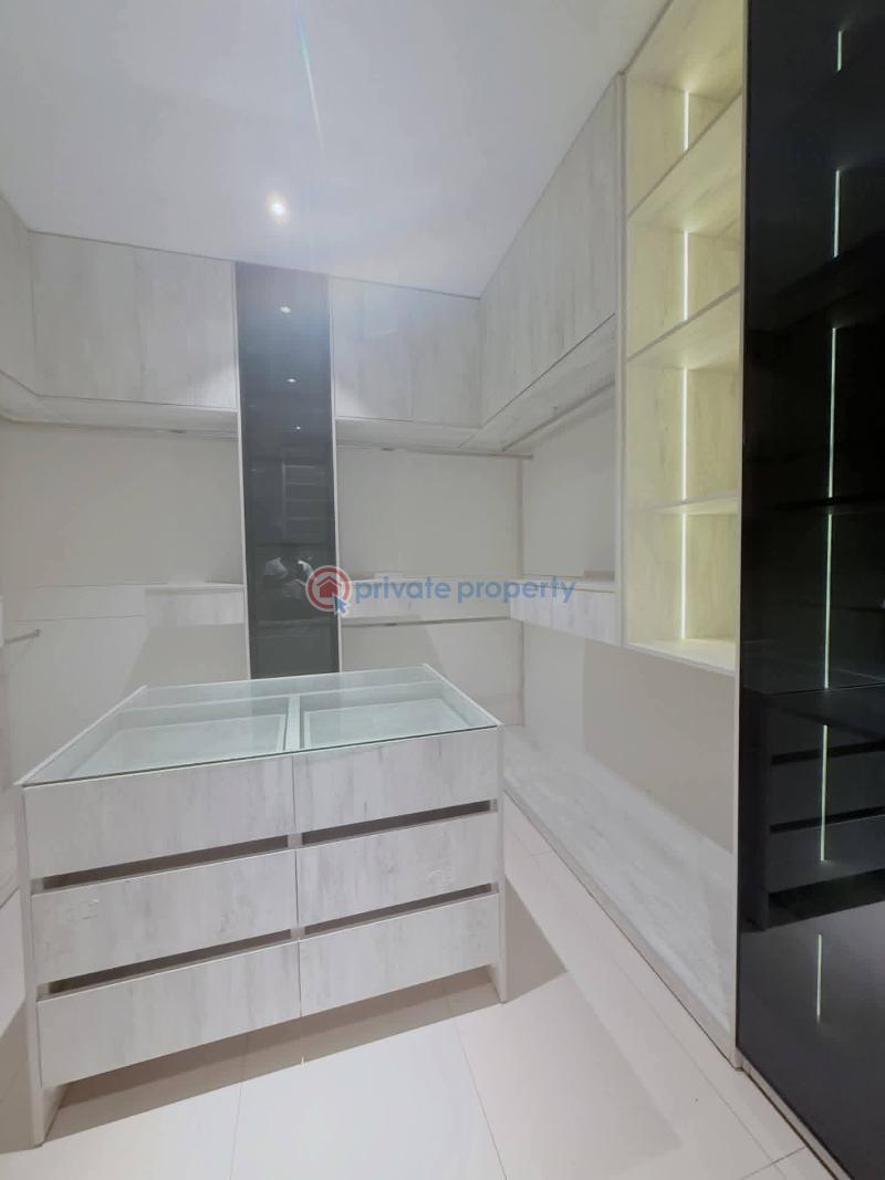 5 bedroom House For Sale Sakumono Spintex Accra - 8