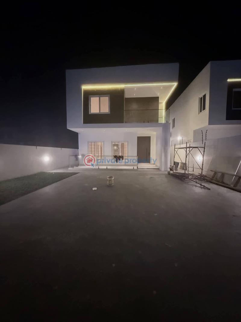5 bedroom House For Sale Sakumono Spintex Accra - 14