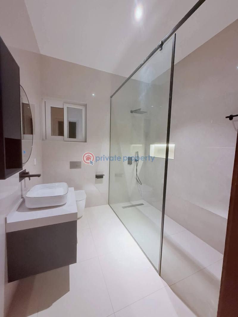 5 bedroom House For Sale Sakumono Spintex Accra - 9