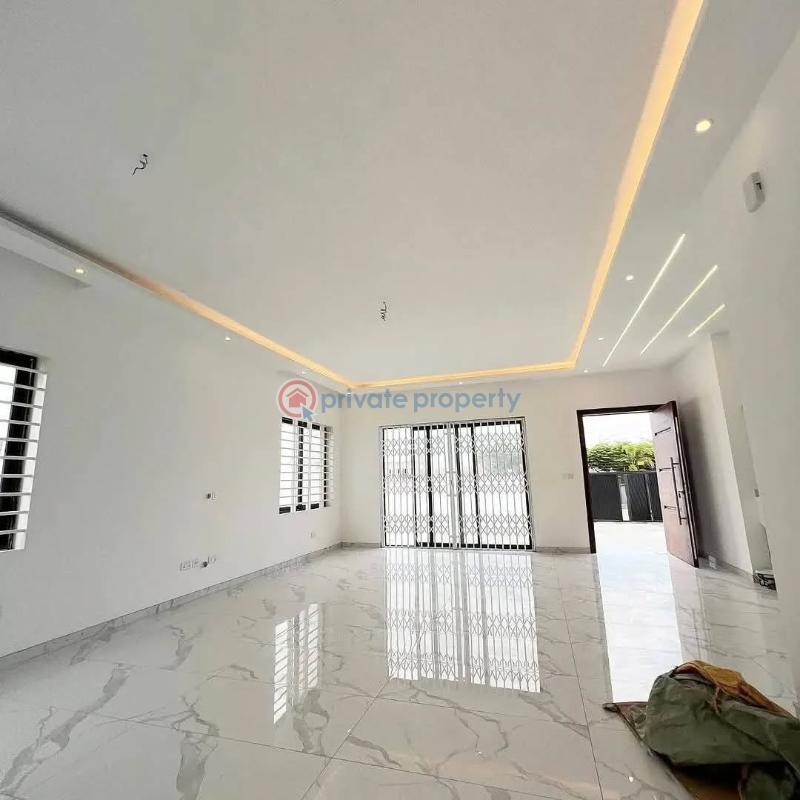 4 bedroom House For Sale Sakumono Spintex Accra - 2