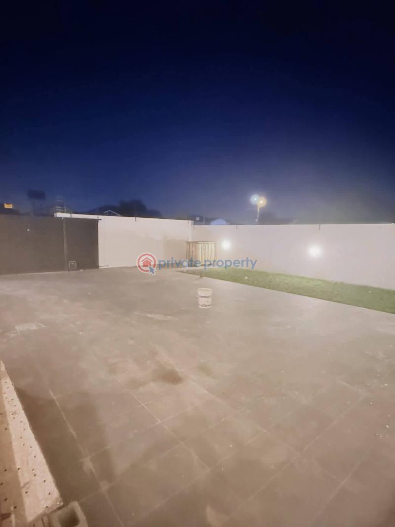 5 bedroom House For Sale Sakumono Spintex Accra - 13