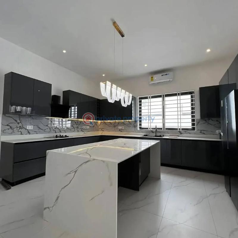 4 bedroom House For Sale Sakumono Spintex Accra - 4