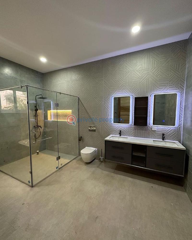 5 bedroom House For Sale Spintex Accra - 8