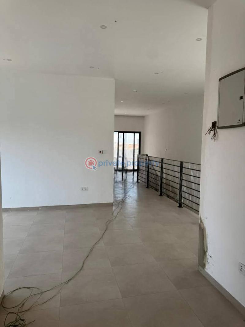 5 bedroom House For Sale Com 19 Spintex Accra - 7