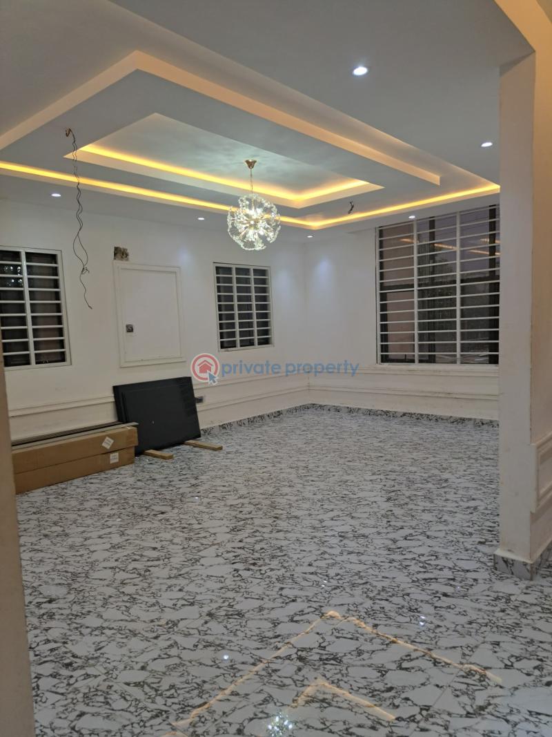 4 bedroom House For Sale Com 14 Lashibi Accra - 4