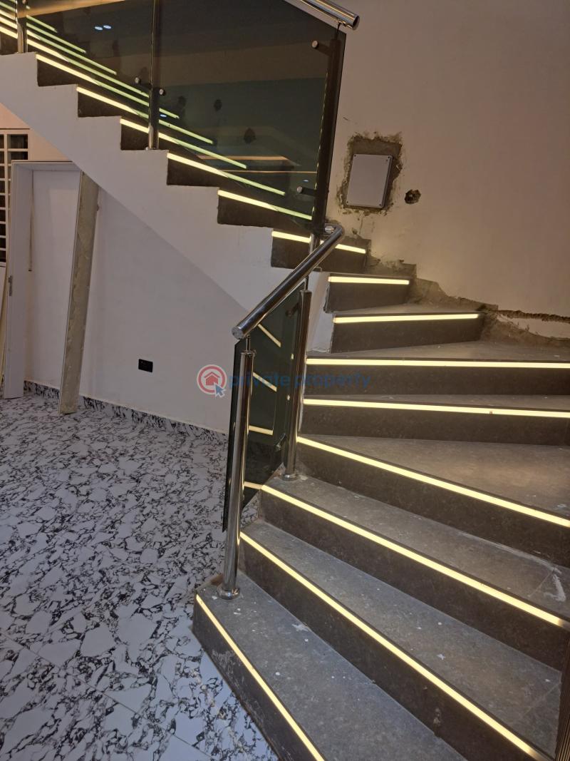 4 bedroom House For Sale Com 14 Lashibi Accra - 7