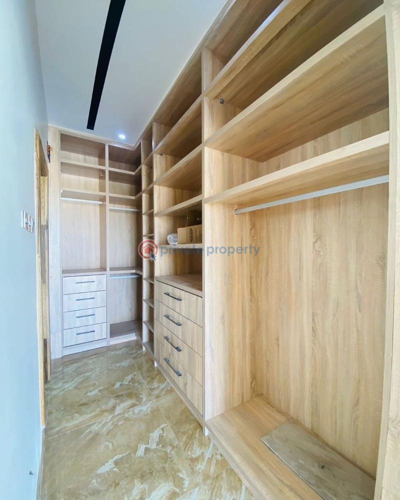 4 bedroom House For Sale East Airport Airport Residential Area Accra - 7
