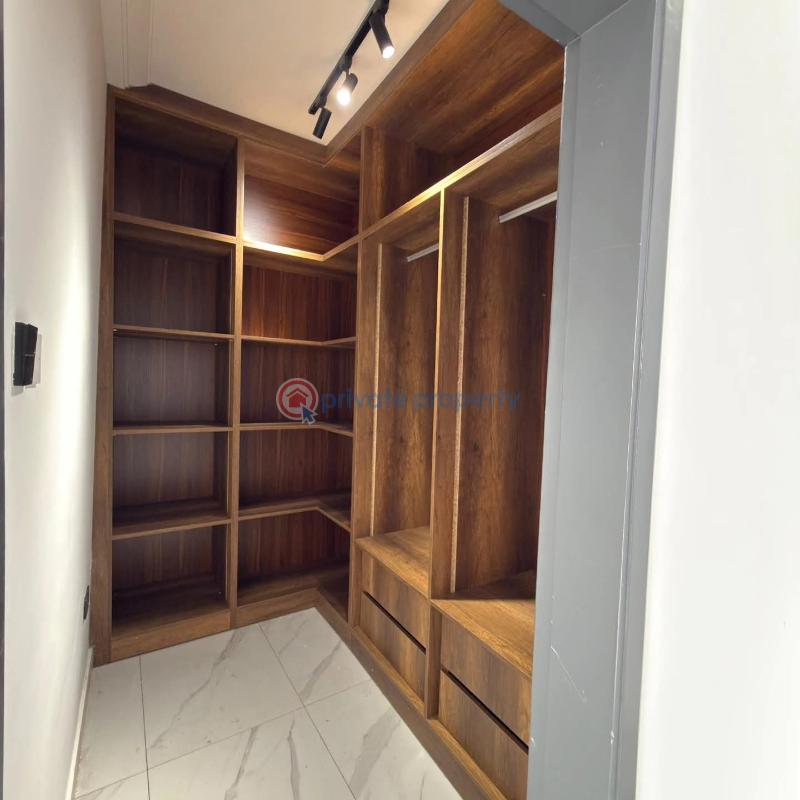 4 bedroom House For Sale Lakeside Estates. Adenta Municipal Accra - 13