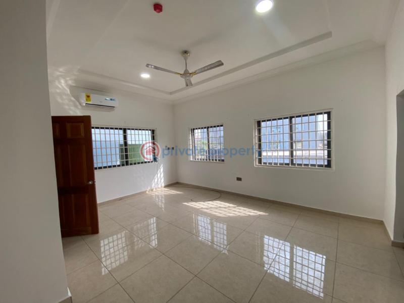 4 bedroom Townhouse For Rent Madina Estate Madina La Nkwantanang Madina Municipal Accra - 9