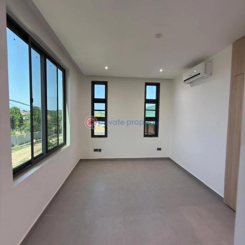 4 bedroom House For Sale East Airport Airport Residential Area Accra - 6