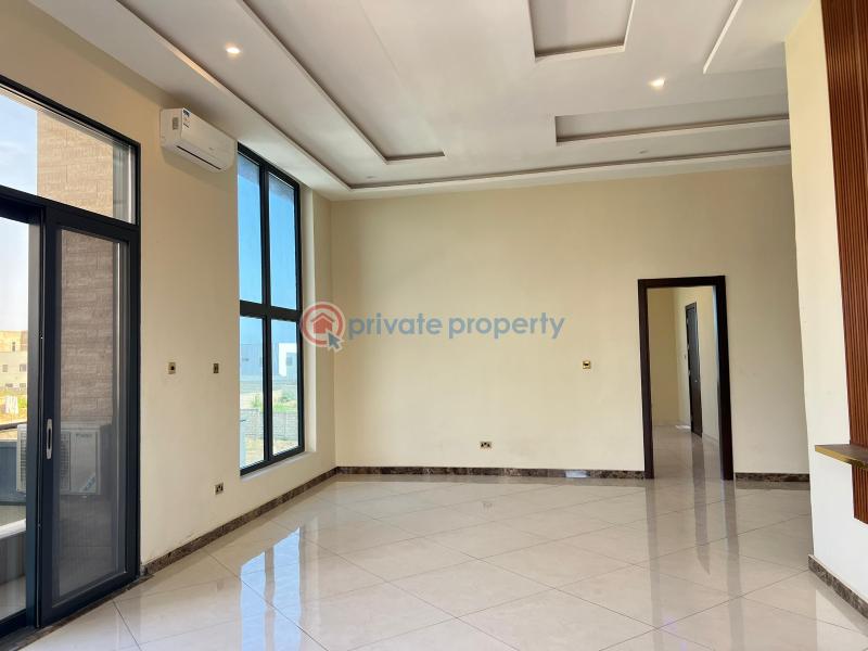 7 bedroom House For Sale Spintex Accra - 6