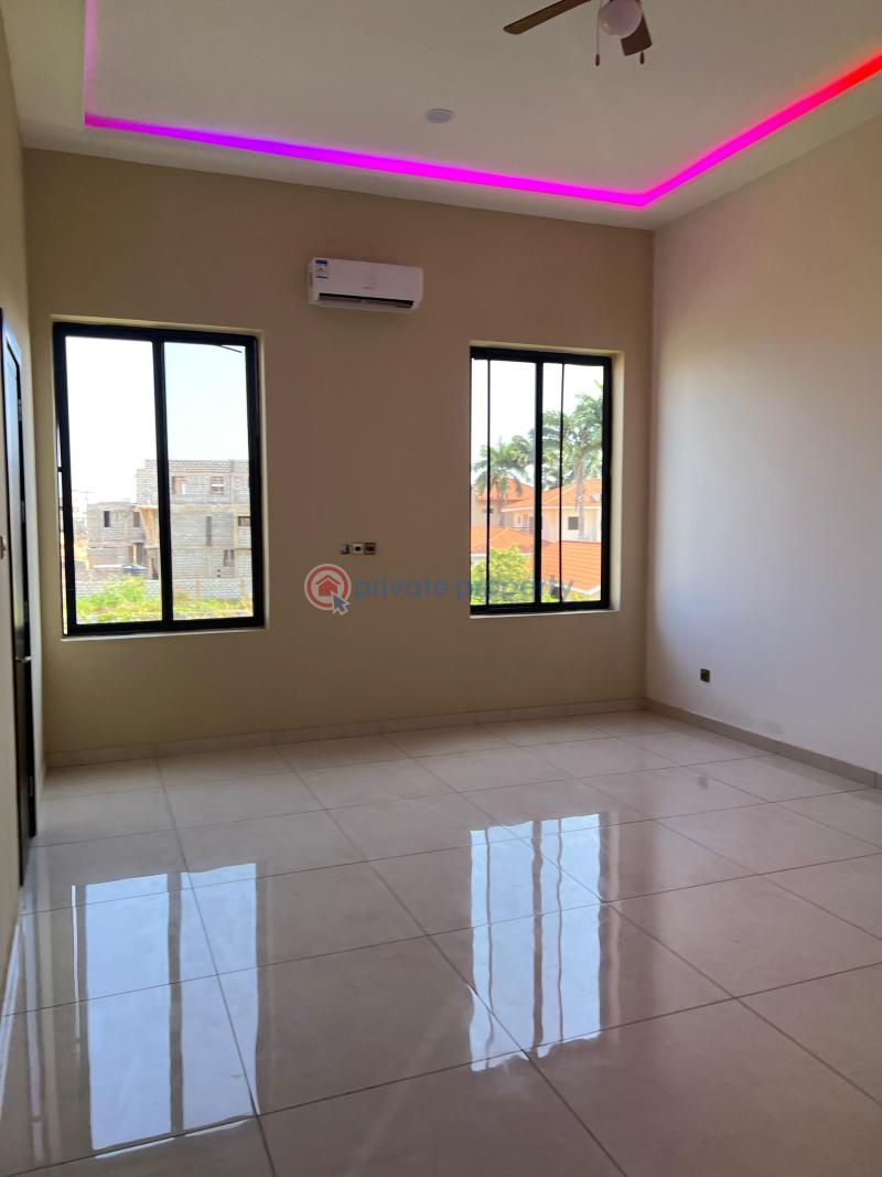 7 bedroom House For Sale Spintex Accra - 10