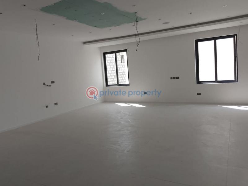 5 bedroom House For Sale Cantonments Accra - 8