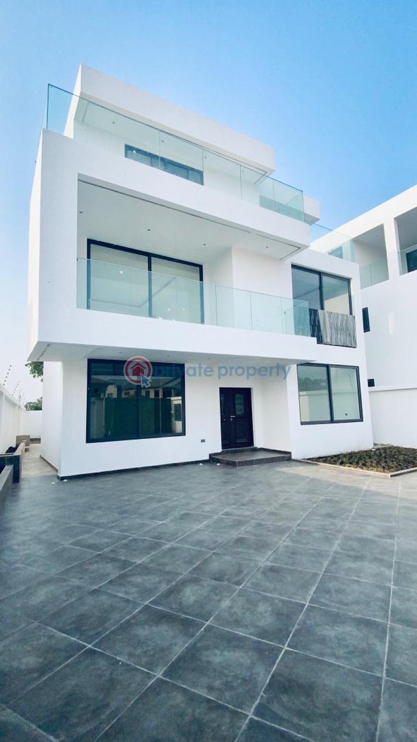 5 bedroom House For Sale American House East Legon Accra - 2