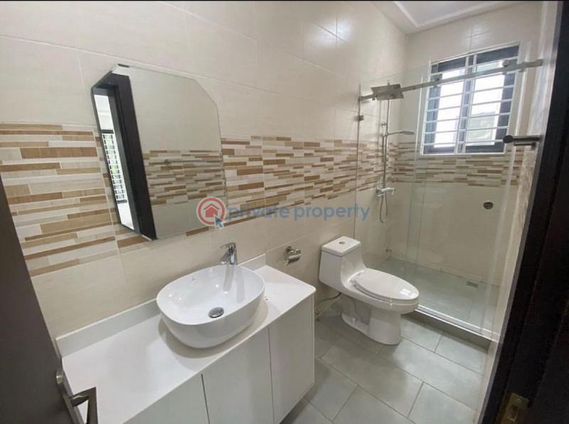 5 bedroom House For Sale Ambassadorial Enclave Roman Ridge Accra - 6