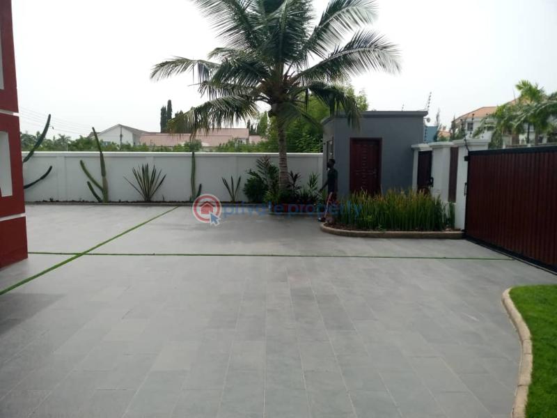 5 bedroom House For Sale Airport Hills Estate Airport Hills Airport Residential Area Accra - 5
