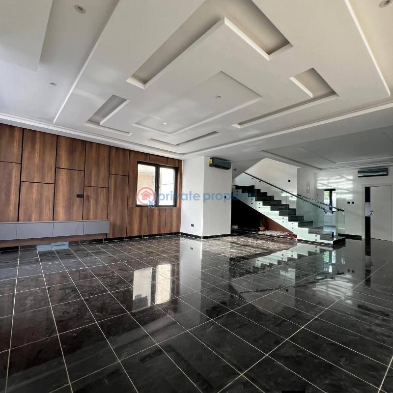 6 bedroom House For Sale East Legon Accra - 1