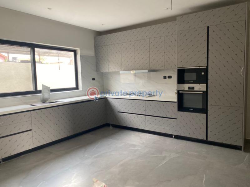6 bedroom House For Sale Adjiriganor East Legon Accra - 18