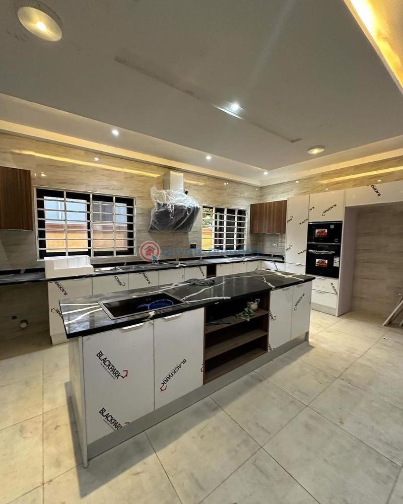 5 bedroom House For Sale Goil Tse Addo Accra - 3