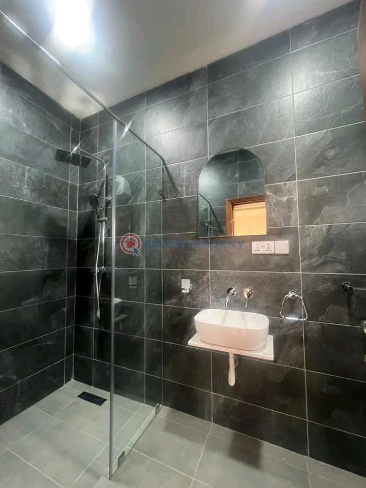 5 bedroom House For Sale North Legon Accra - 5