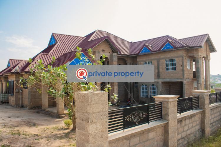 8 bedroom Terraced Bungalow For Sale &nbsp;plt 3 Blk Iii, Akwatia Line Kumasi Kumasi Metropolitan Ashanti - 4