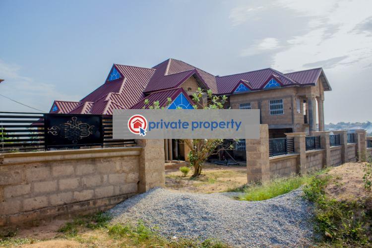 8 bedroom Terraced Bungalow For Sale &nbsp;plt 3 Blk Iii, Akwatia Line Kumasi Kumasi Metropolitan Ashanti - 10