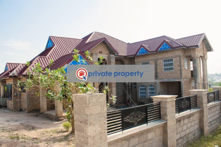 8 bedroom Terraced Bungalow For Sale &nbsp;plt 3 Blk Iii, Akwatia Line Kumasi Kumasi Metropolitan Ashanti - 9
