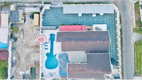 8 bedroom House For Sale Labone Accra Metropolitan  - 1