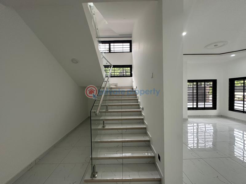 4 bedroom House For Sale American House, East Legon Ambassadorial Enclaves East Legon Accra - 9