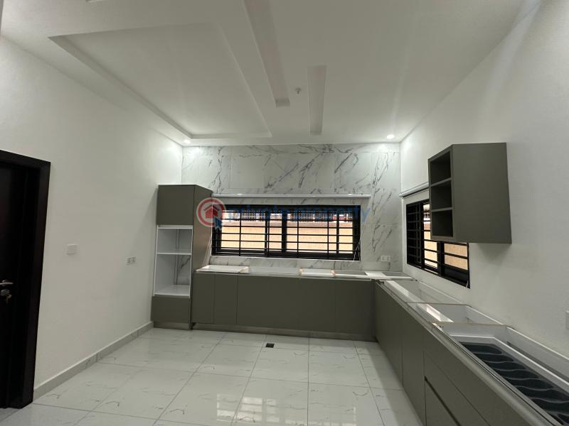 4 bedroom House For Sale American House, East Legon Ambassadorial Enclaves East Legon Accra - 12