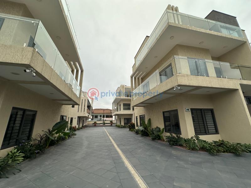 4 bedroom House For Sale American House, East Legon Ambassadorial Enclaves East Legon Accra - 3