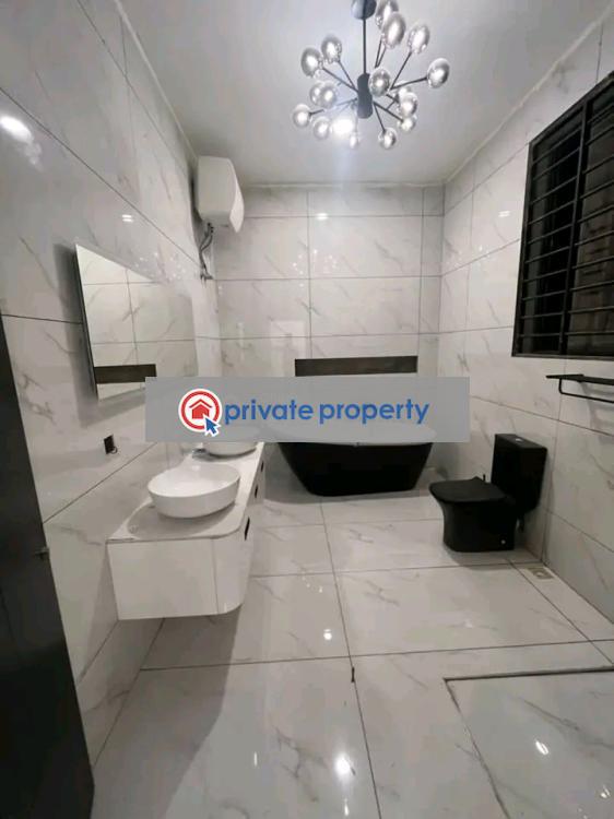 3 bedroom Townhouse For Sale &nbsp;kingsby Roundabout Achimota Accra - 9