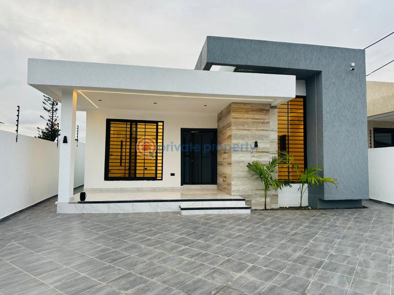3 bedroom House For Sale Lakeside Estates. Adenta Municipal Accra - 2