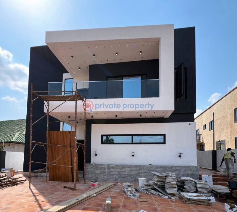 4 bedroom House For Sale Adenta Adenta Municipal Accra - 0
