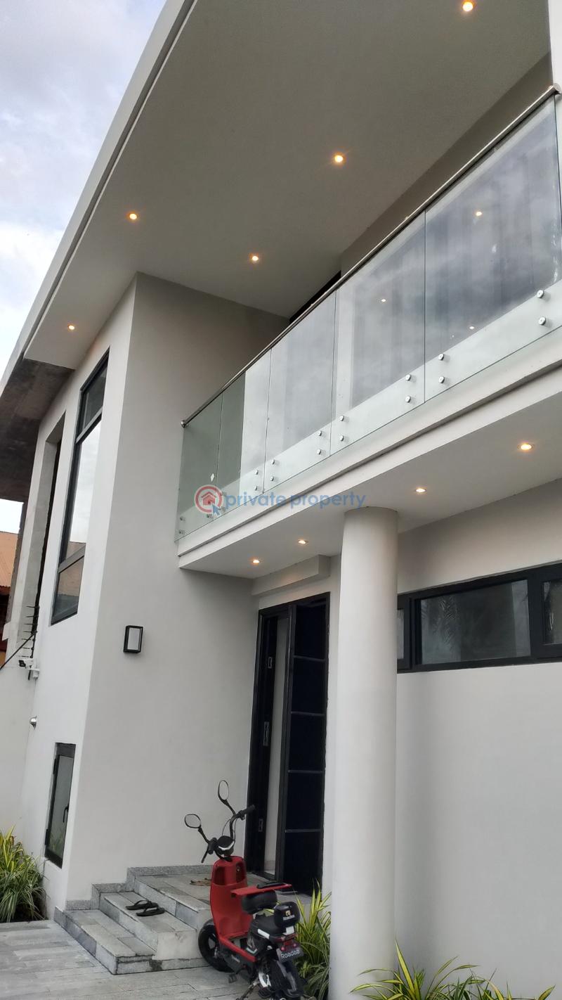 4 bedroom Semi detached Duplex For Rent North Industrial Area Accra. North Kaneshie Accra - 0