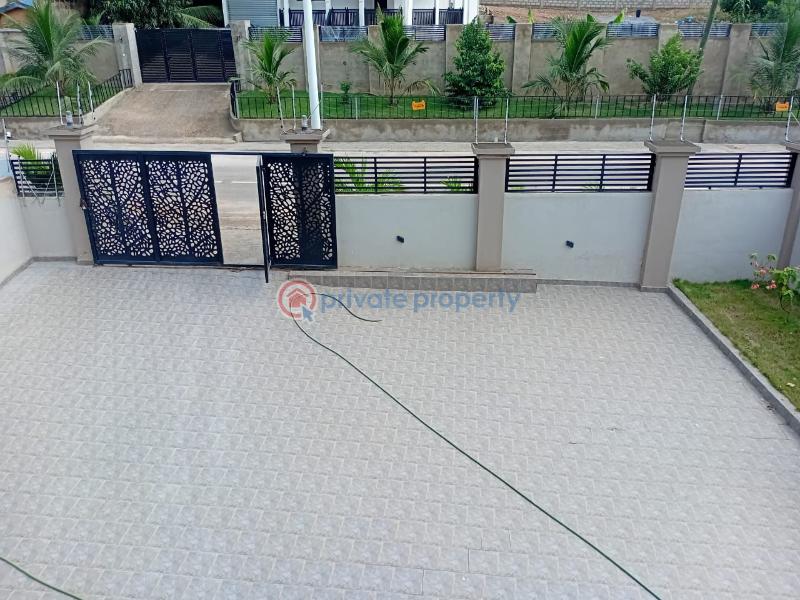 5 bedroom House For Sale Kwabenya Acp Estate Accra Metropolitan  - 5
